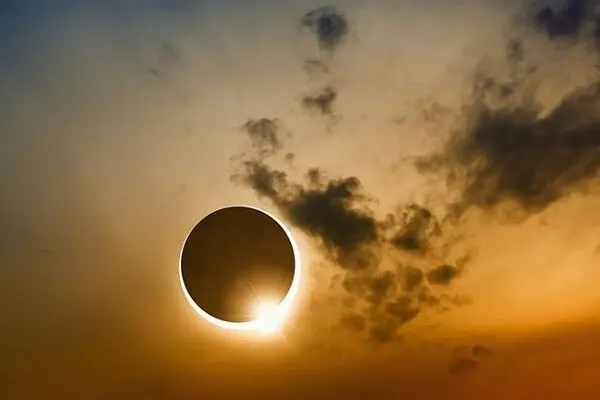 une belle eclipse
