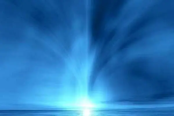 protection rayon bleu sur cette mer infinie